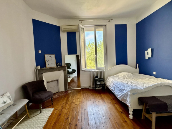 TOULOUSE - MAISON DE VILLE