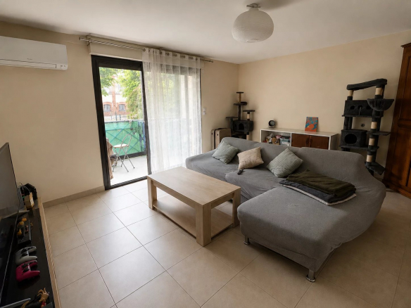 TOULOUSE SAINT-CYPRIEN - APPARTEMENT T4