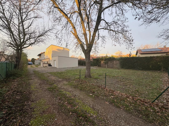 LA SALVETAT SAINT GILLES - MAISON T4 + TERRAIN ATTENANT