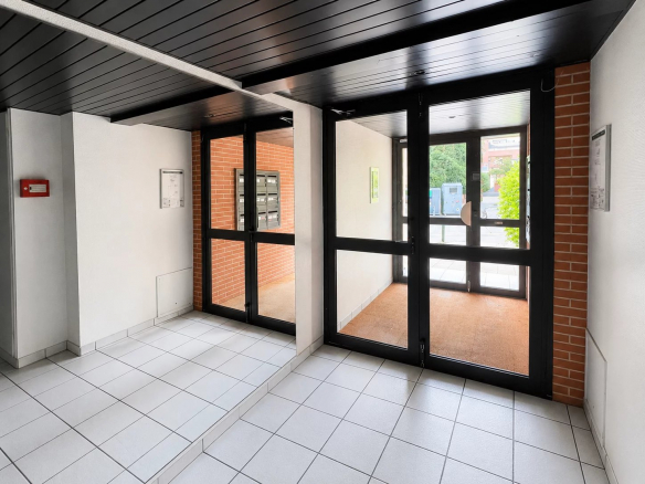 TOULOUSE SAINT-CYPRIEN - APPARTEMENT T4