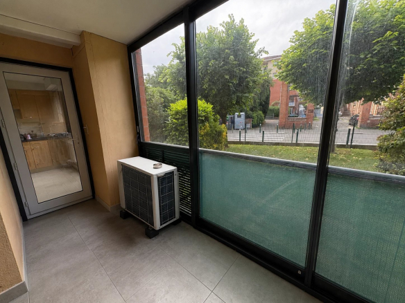 TOULOUSE SAINT-CYPRIEN - APPARTEMENT T4