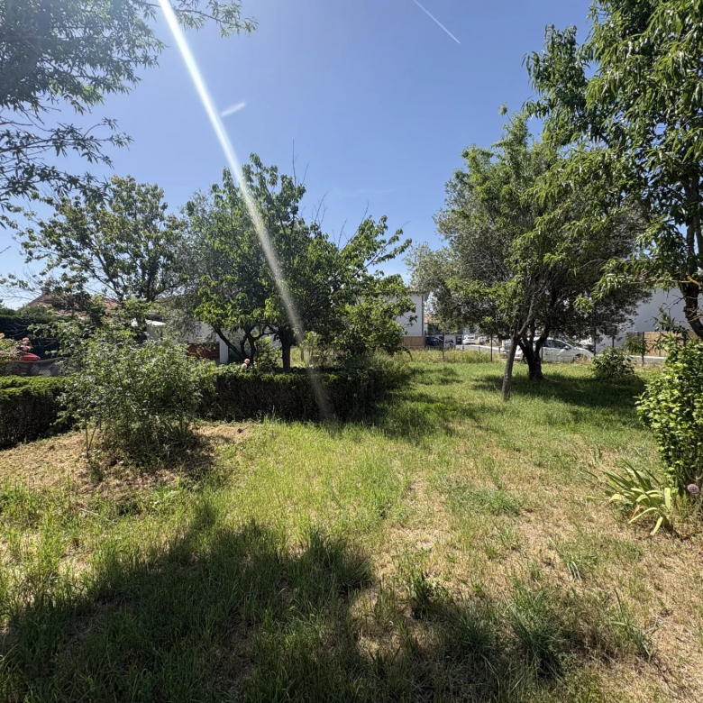 LA SALVETAT-SAINT-GILLES - TERRAIN