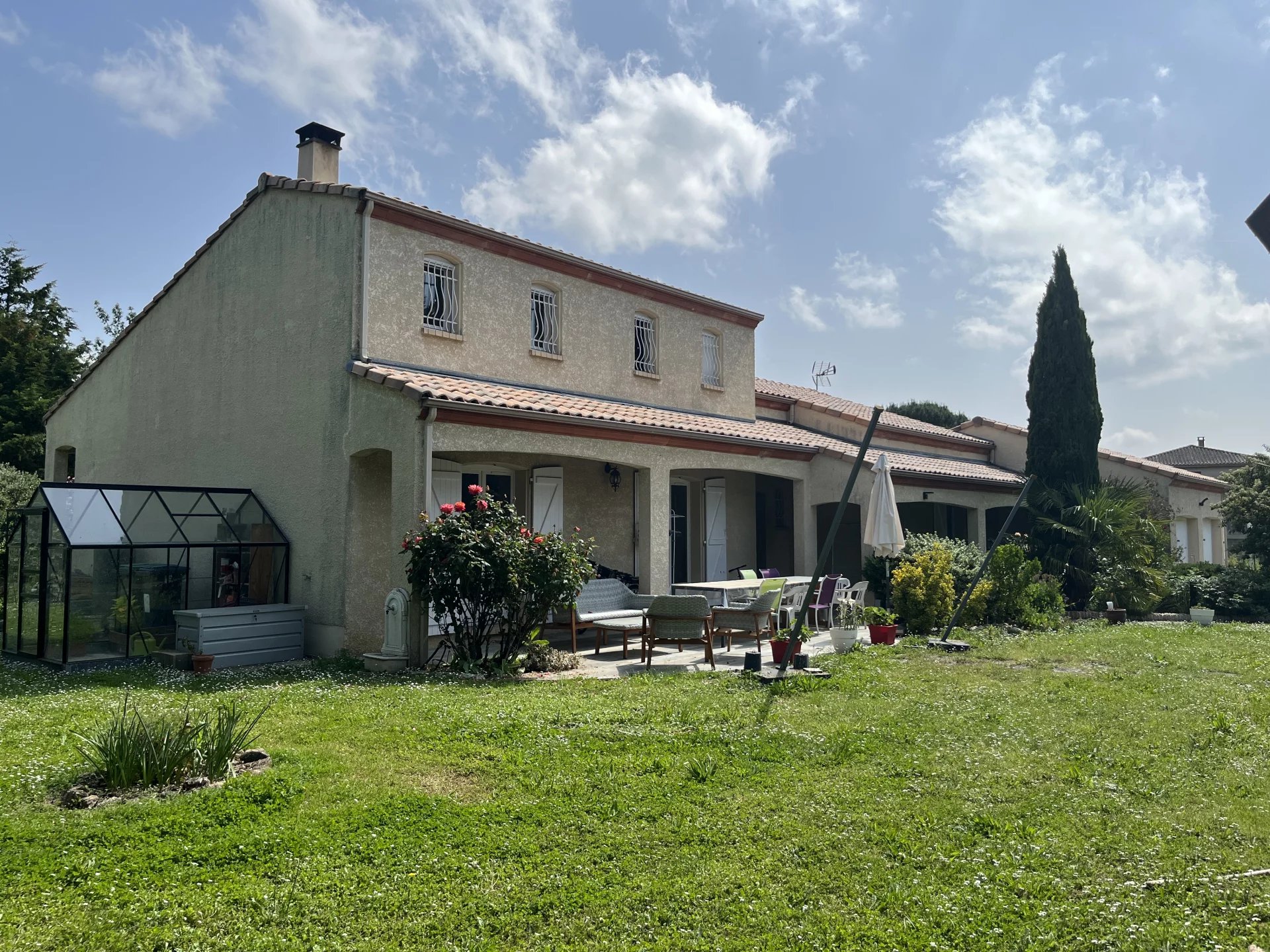 Location maison T6 La Salvetat Saint Gilles