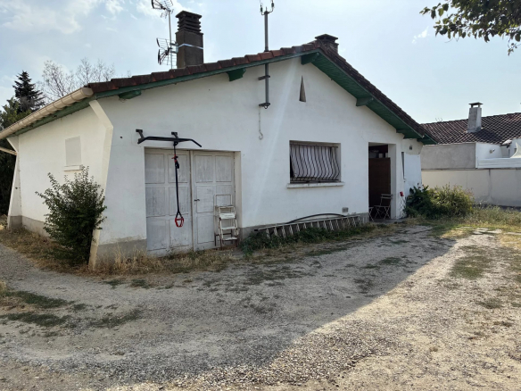 VILLA NON MITOYENNE LOUEE