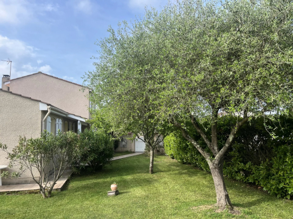 LA SALVETAT-SAINT-GILLES - MAISON T5/6