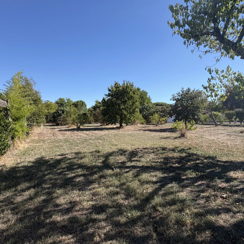 SEYSSES - TERRAIN 1000 m2