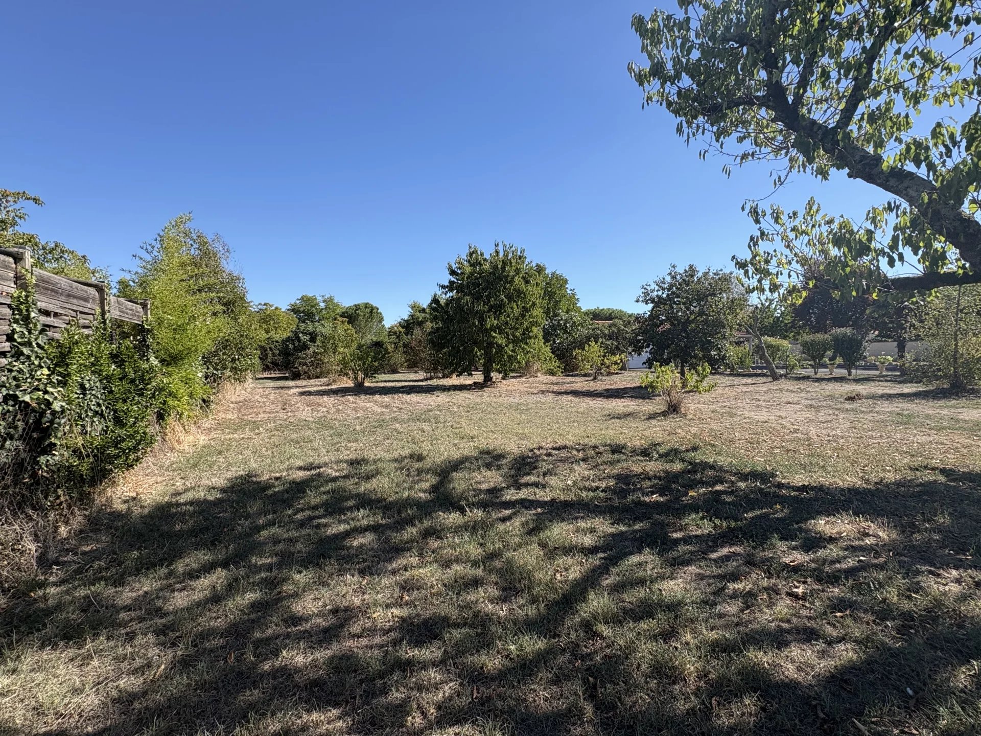 SEYSSES - TERRAIN 1000 m2