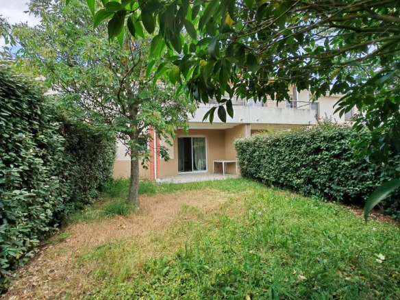 LA SALVETAT-SAINT-GILLES - APPARTEMENT T2