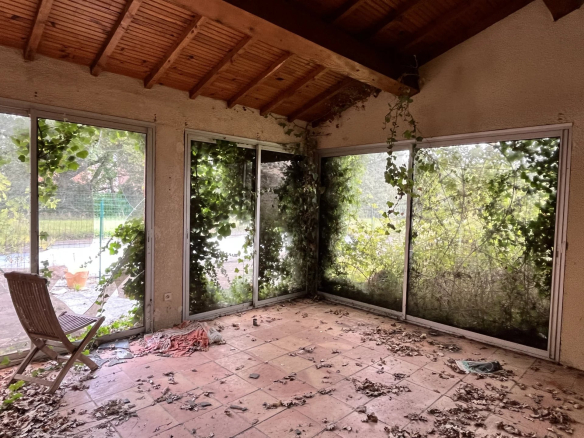 BONREPOS SUR AUSSONNELLE - BATISSE A RENOVER